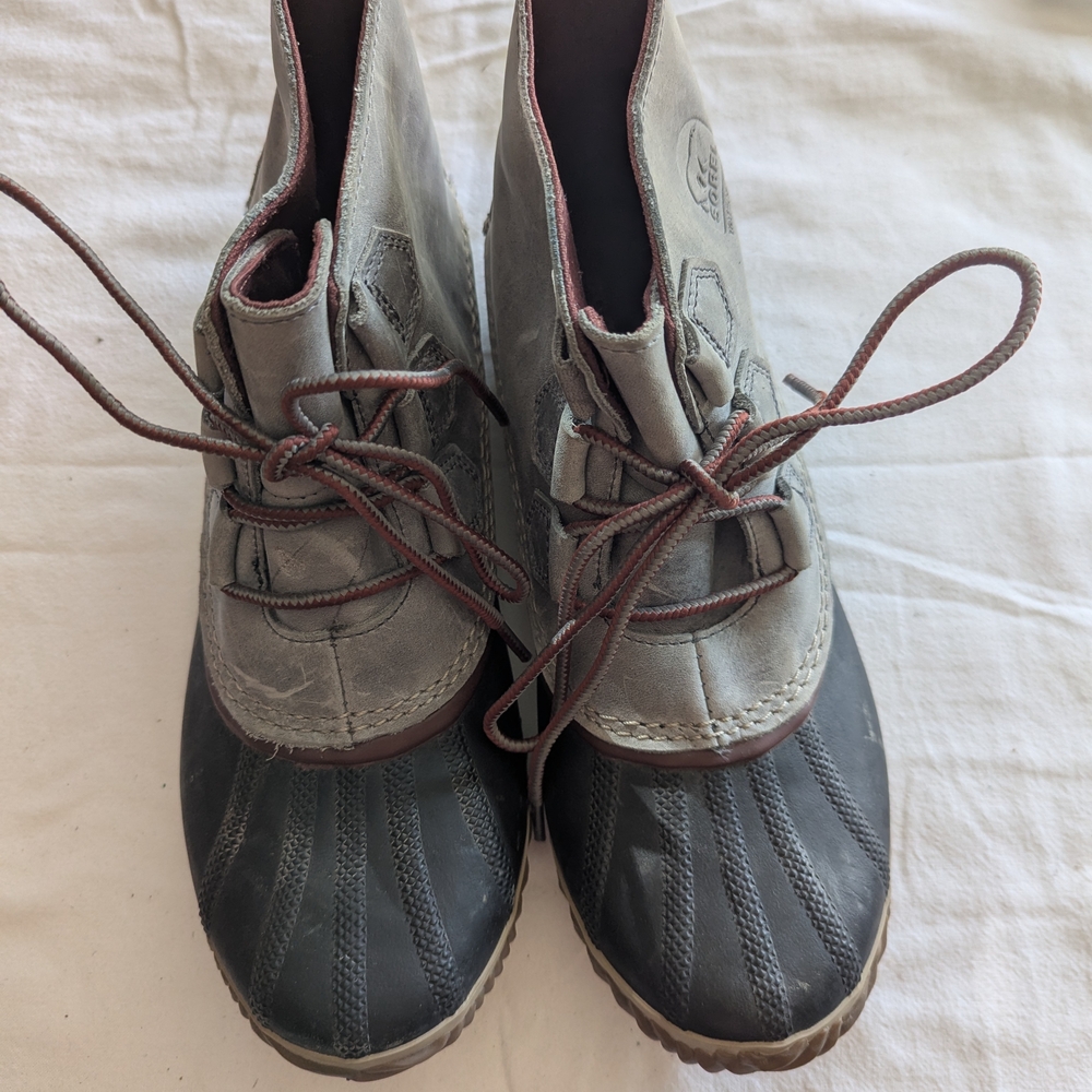 Sorel Out 'N About Waterproof Duck Boots Quarry NL2133-052 Women's, 9